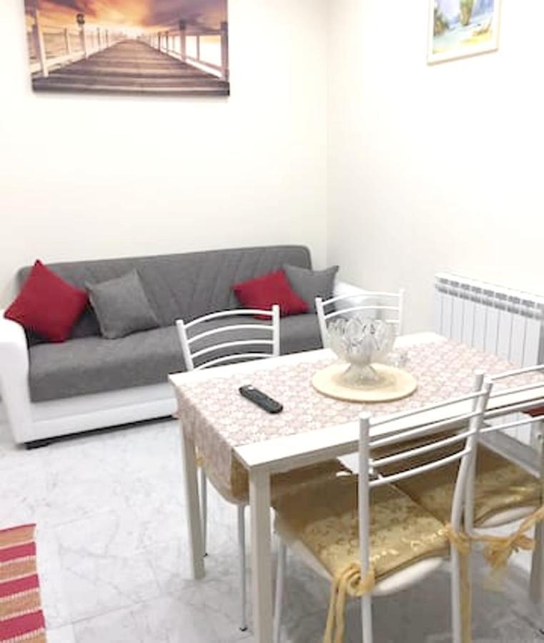 Modern In The Heart Of 42 M² Parking Included Rom