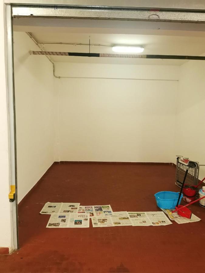 Modern In The Heart Of 42 M² Parking Included Apartment Rom